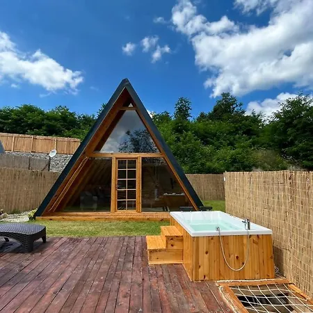 Chalet Havuzlu Jakuzili Suit Bungalov *