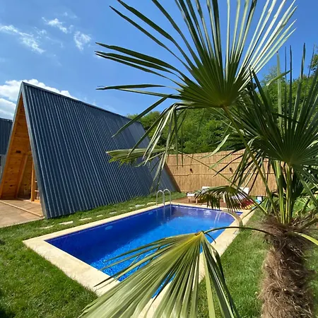 Chalet Havuzlu Jakuzili Suit Bungalov Sapanca